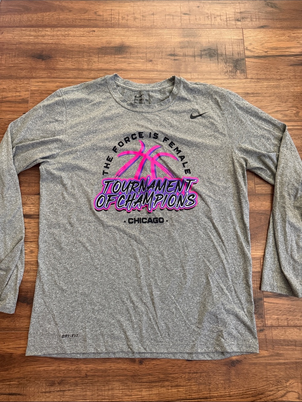 Adult Nike TOC Chicago Long Sleeve Tee with Pink and Purple Basketball sz: Large